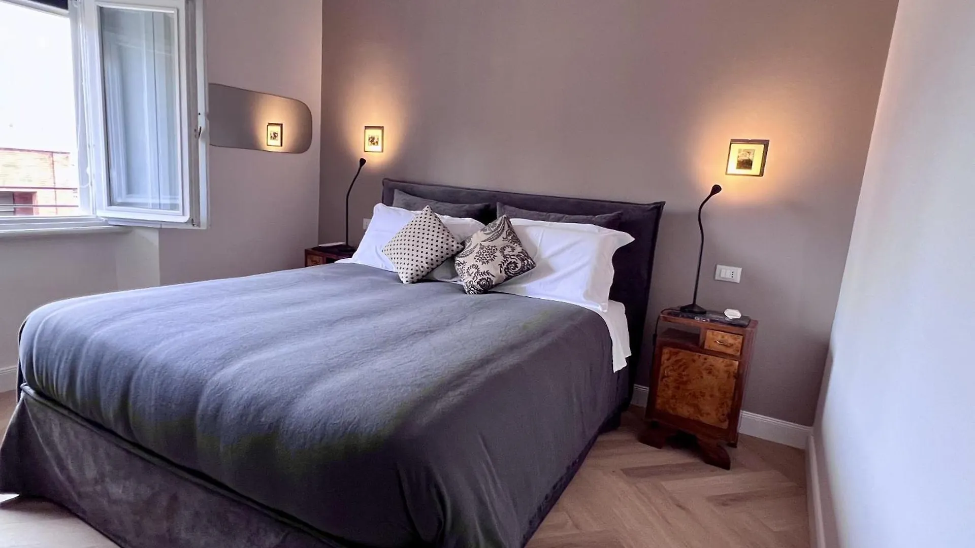 Bed & Breakfast Artieri Suites, Piazza Maggiore Bologna