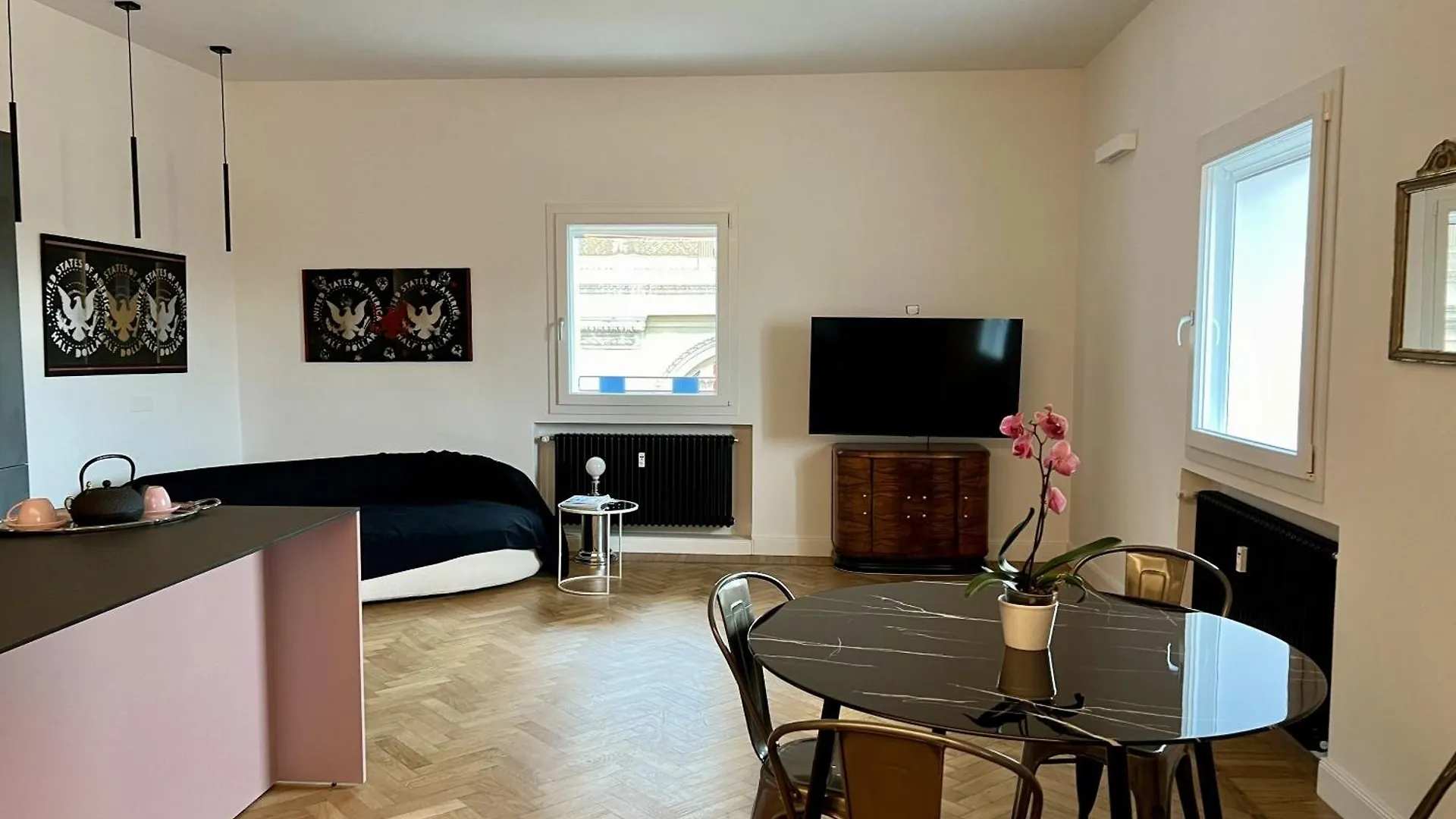 Artieri Suites, Piazza Maggiore contacts