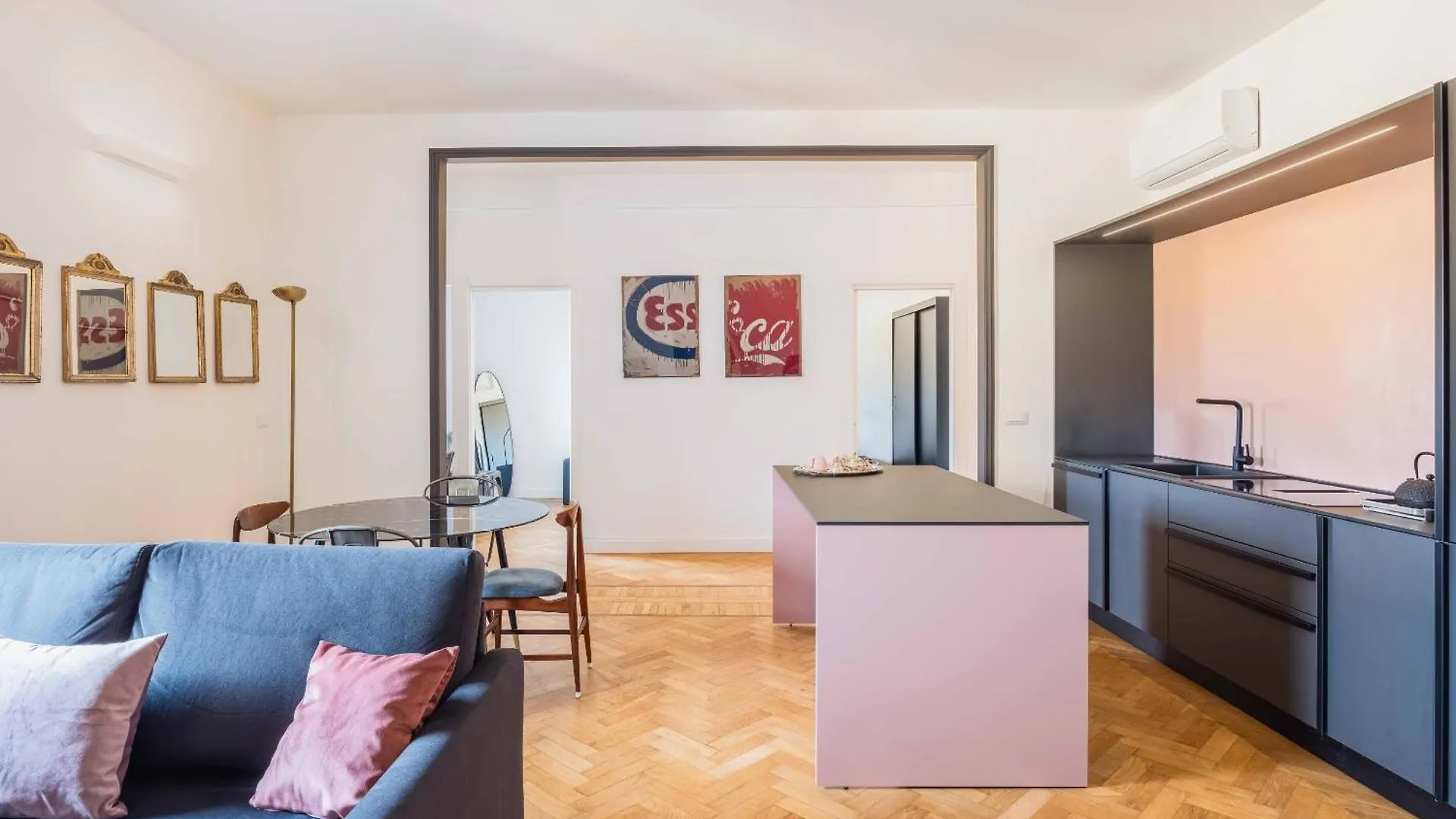 Artieri Suites, Piazza Maggiore Bologna 0*,  Italy