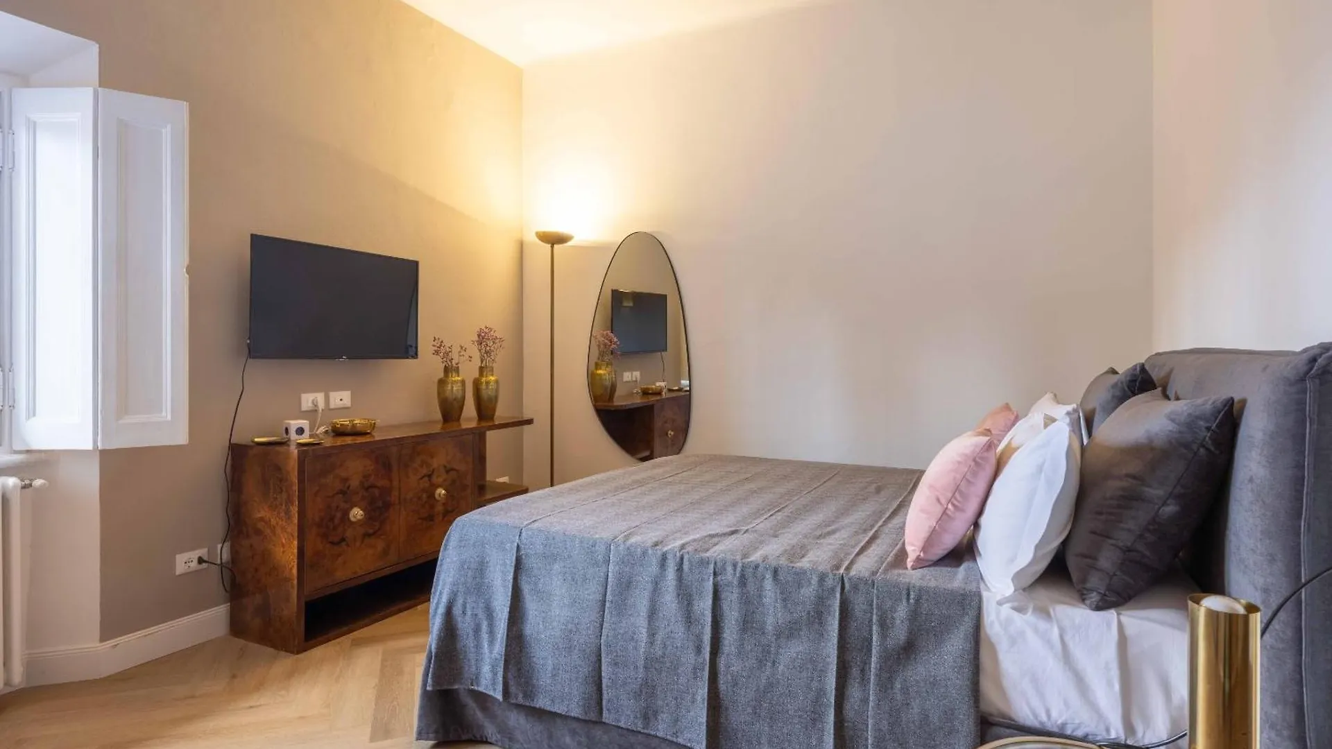 Bed & Breakfast Artieri Suites, Piazza Maggiore Bologna